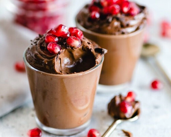 chocolademousse met slagroom