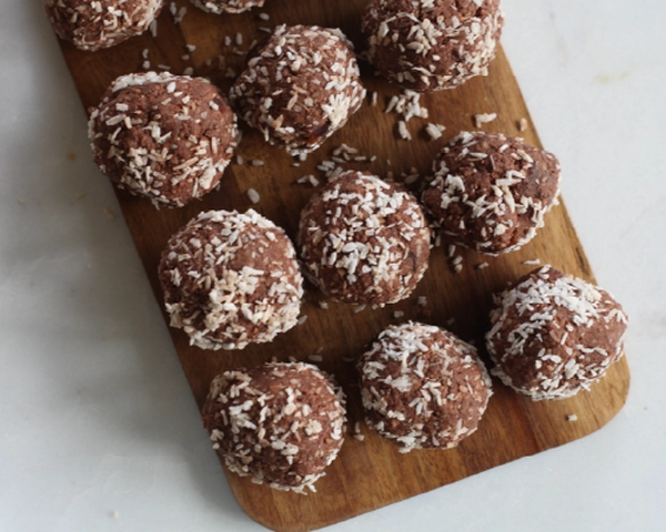rumballetjes van restjes biscuit